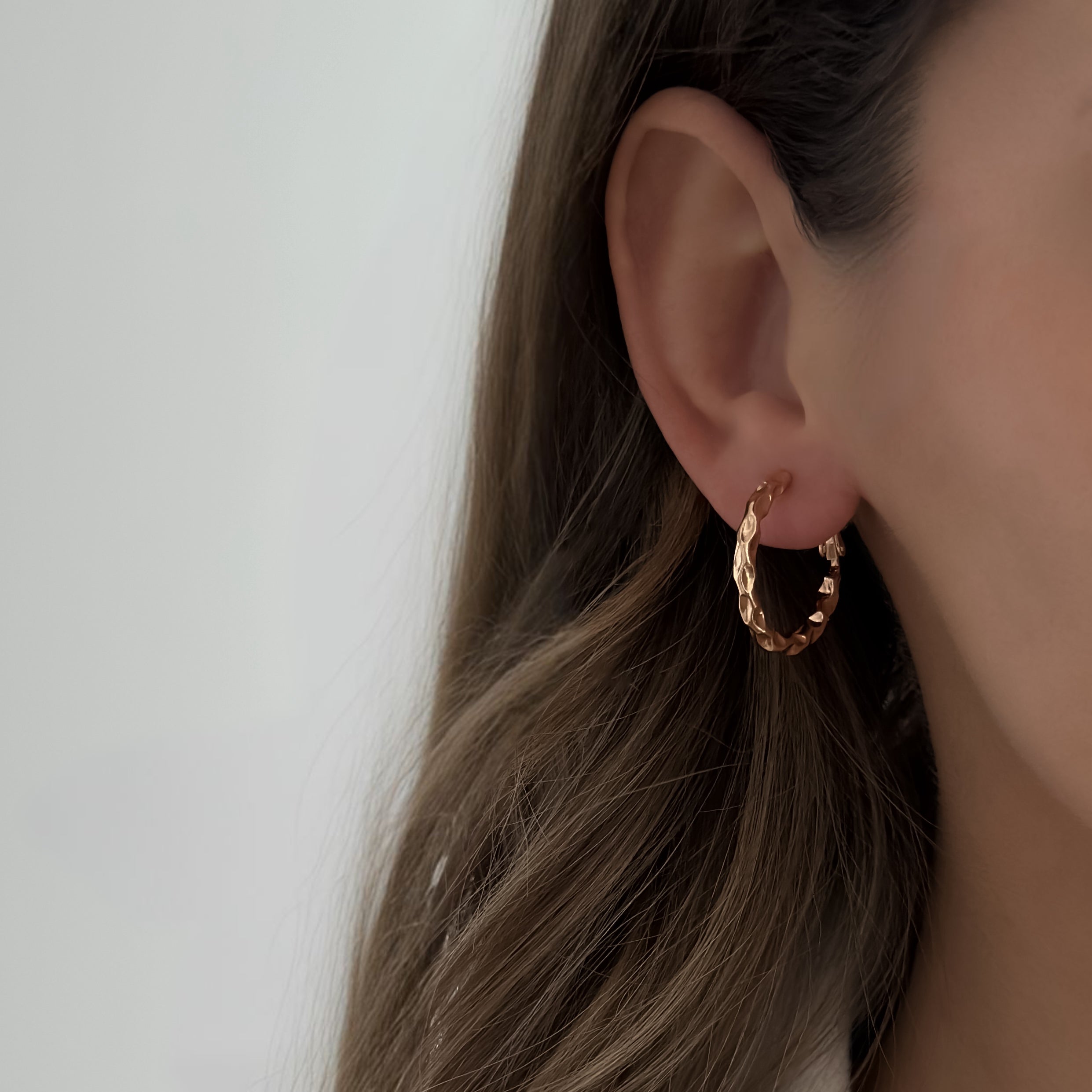Isabella Hoops