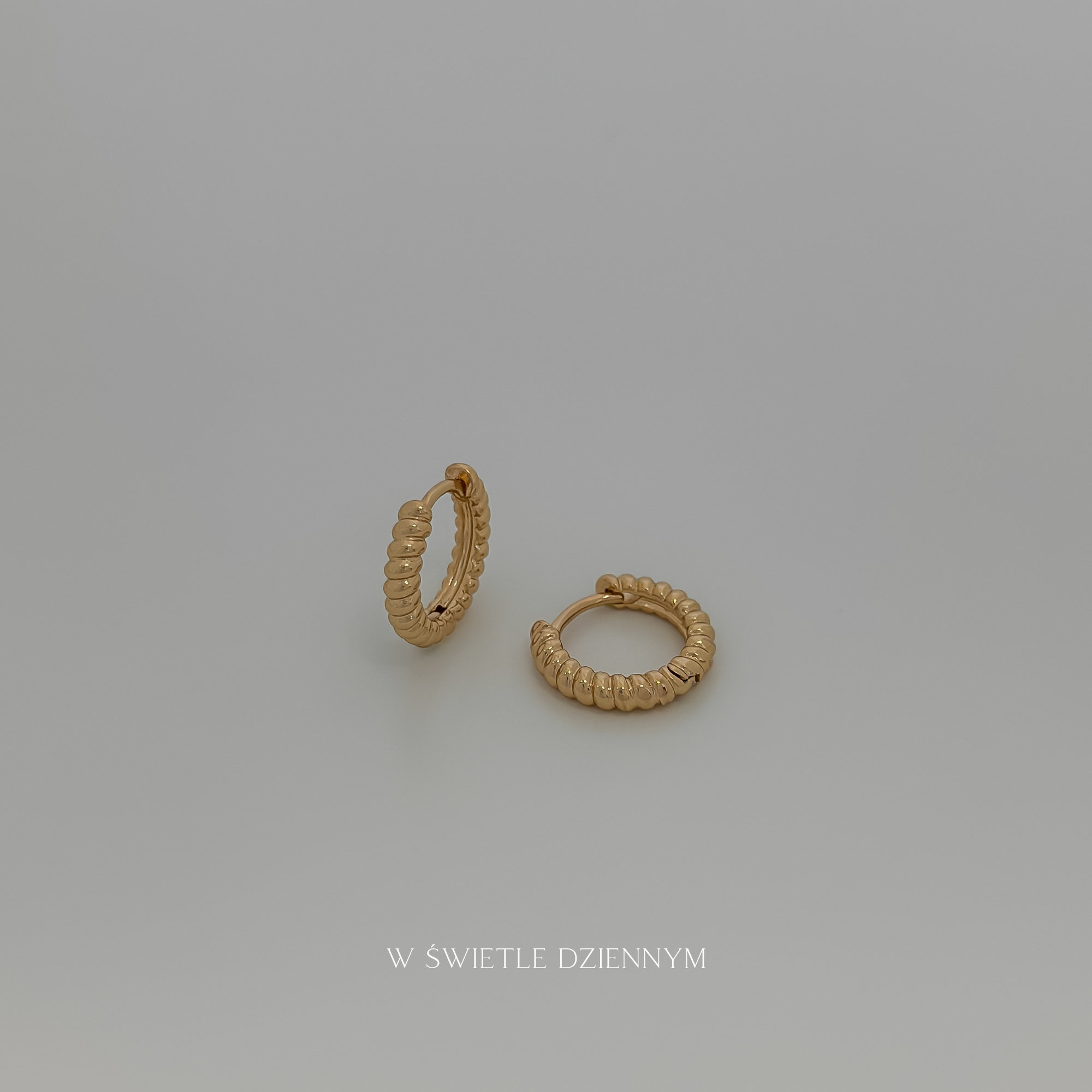 Elle Twist Hoops