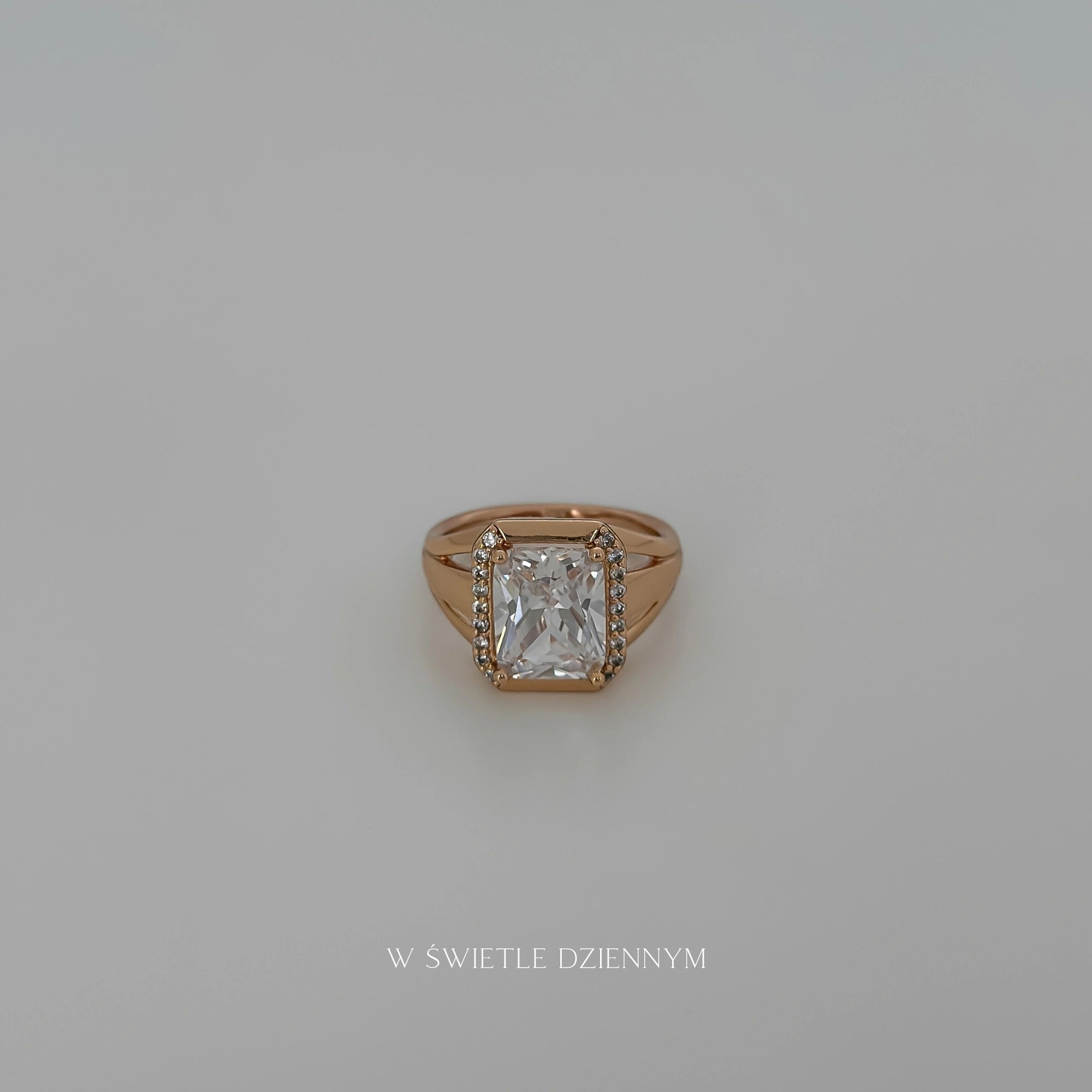 Beatrice Ring