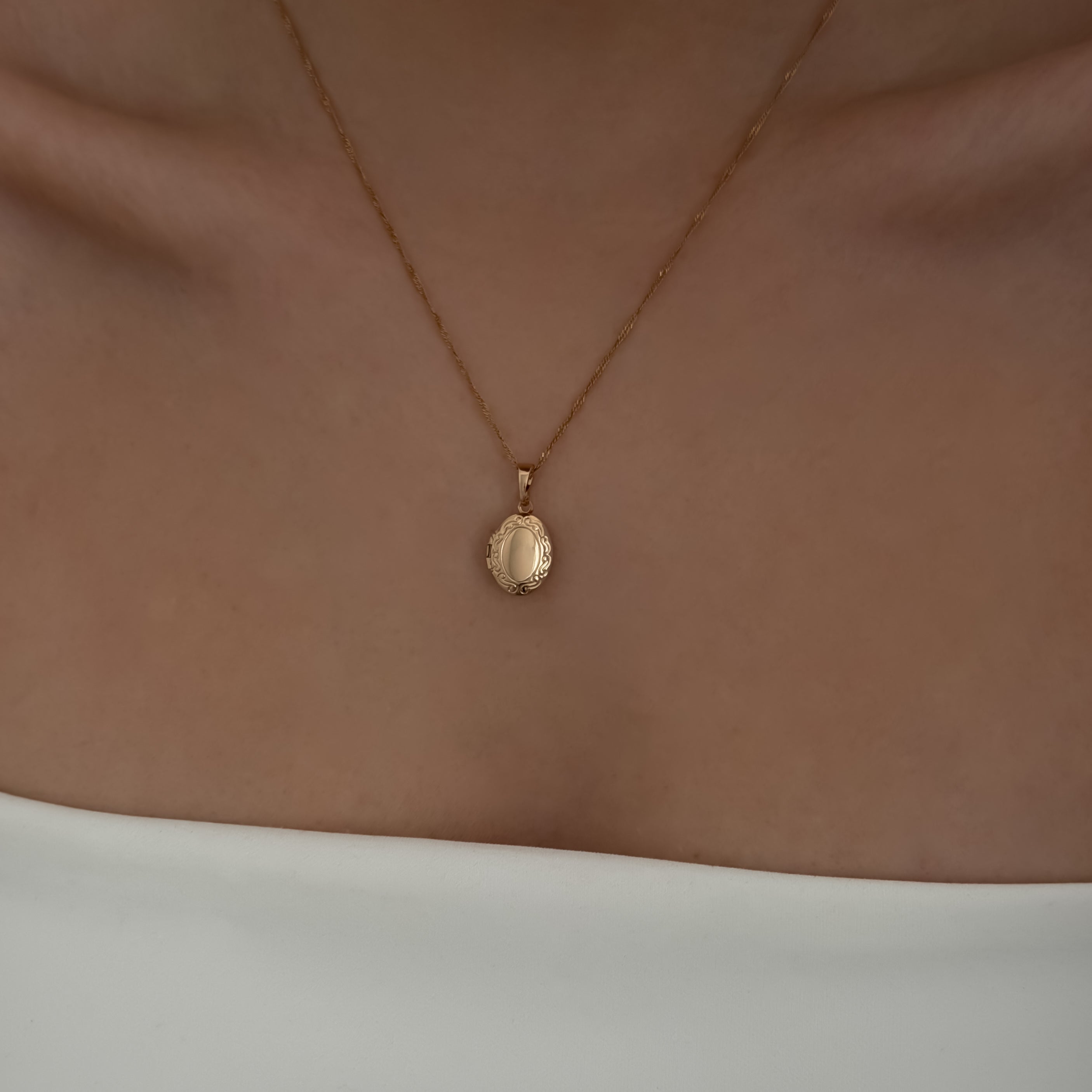 Mini Locket Neckalce