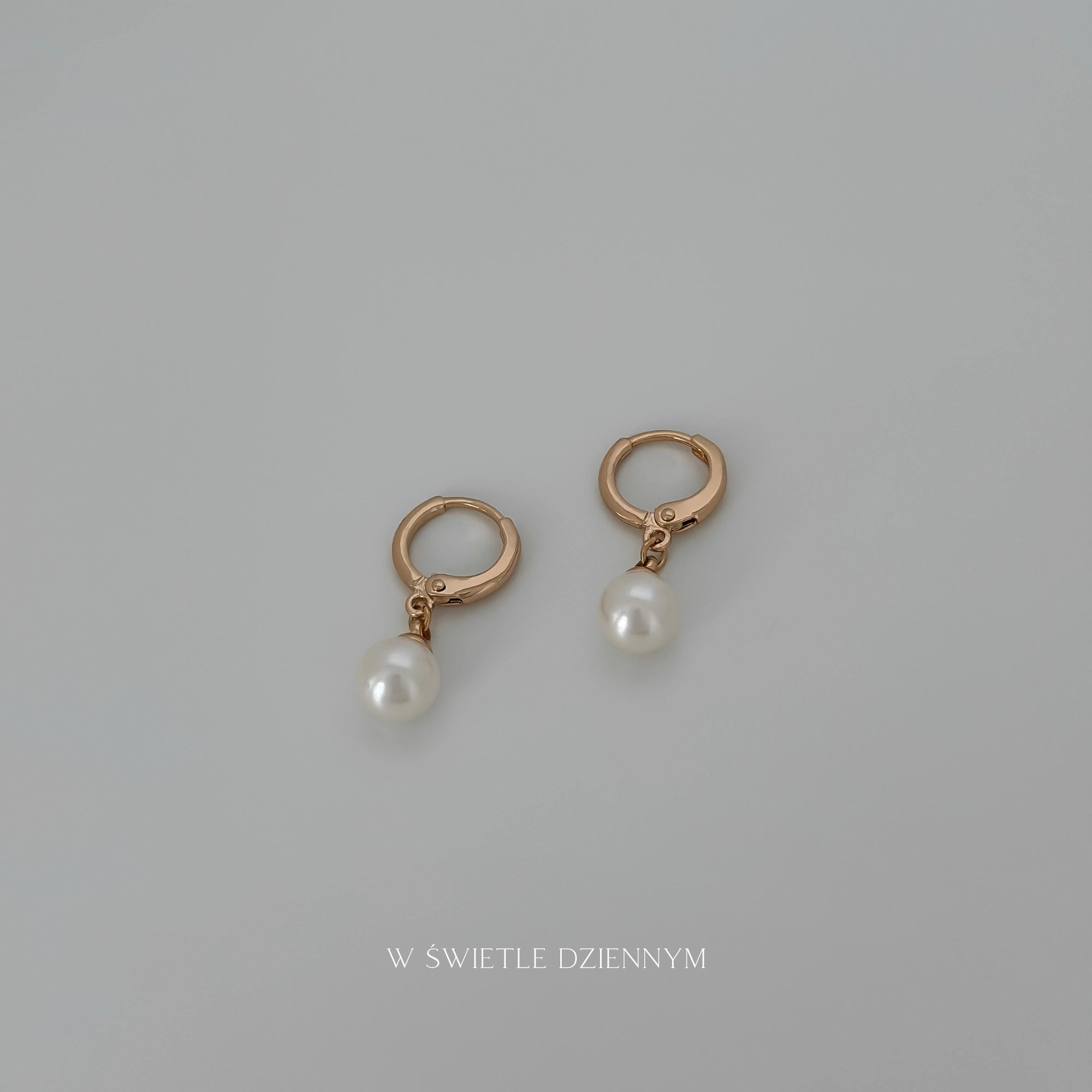 Angelina Pearl Hoops S