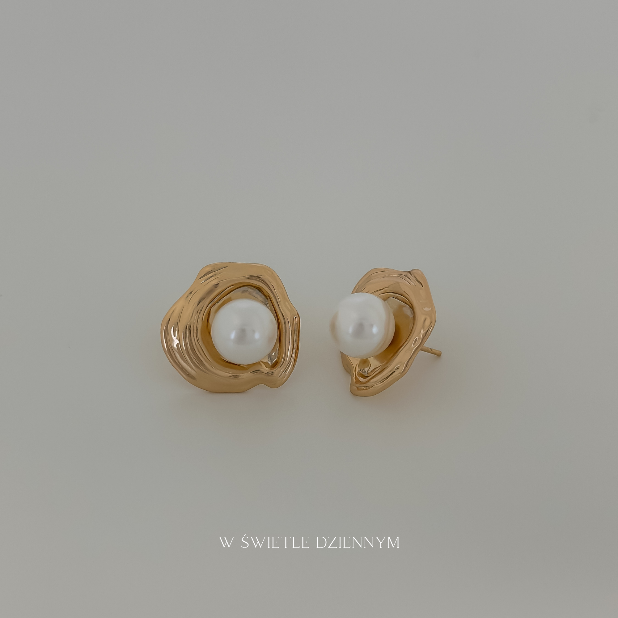 Oyster Pearl Studs