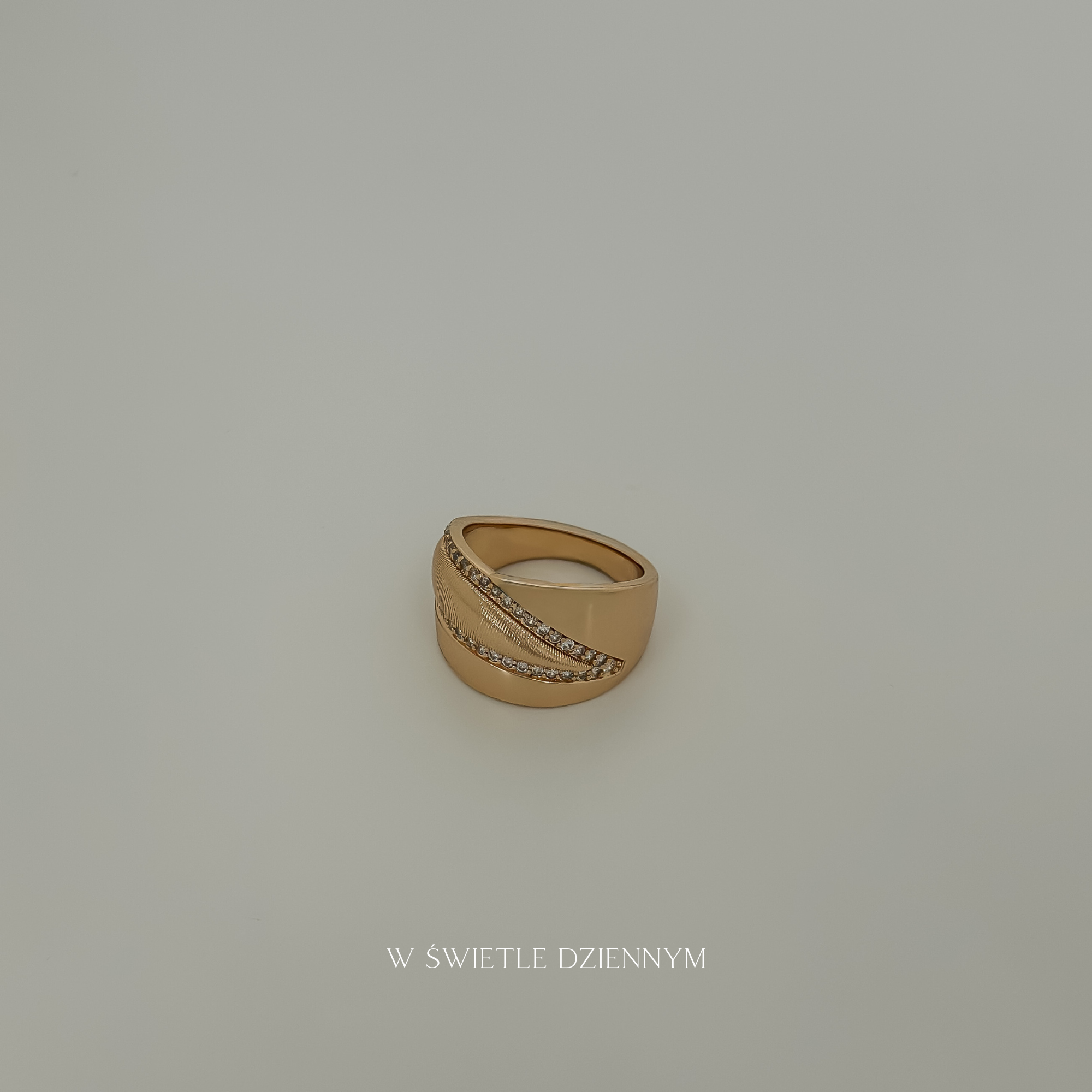 Chloe Cigar Band