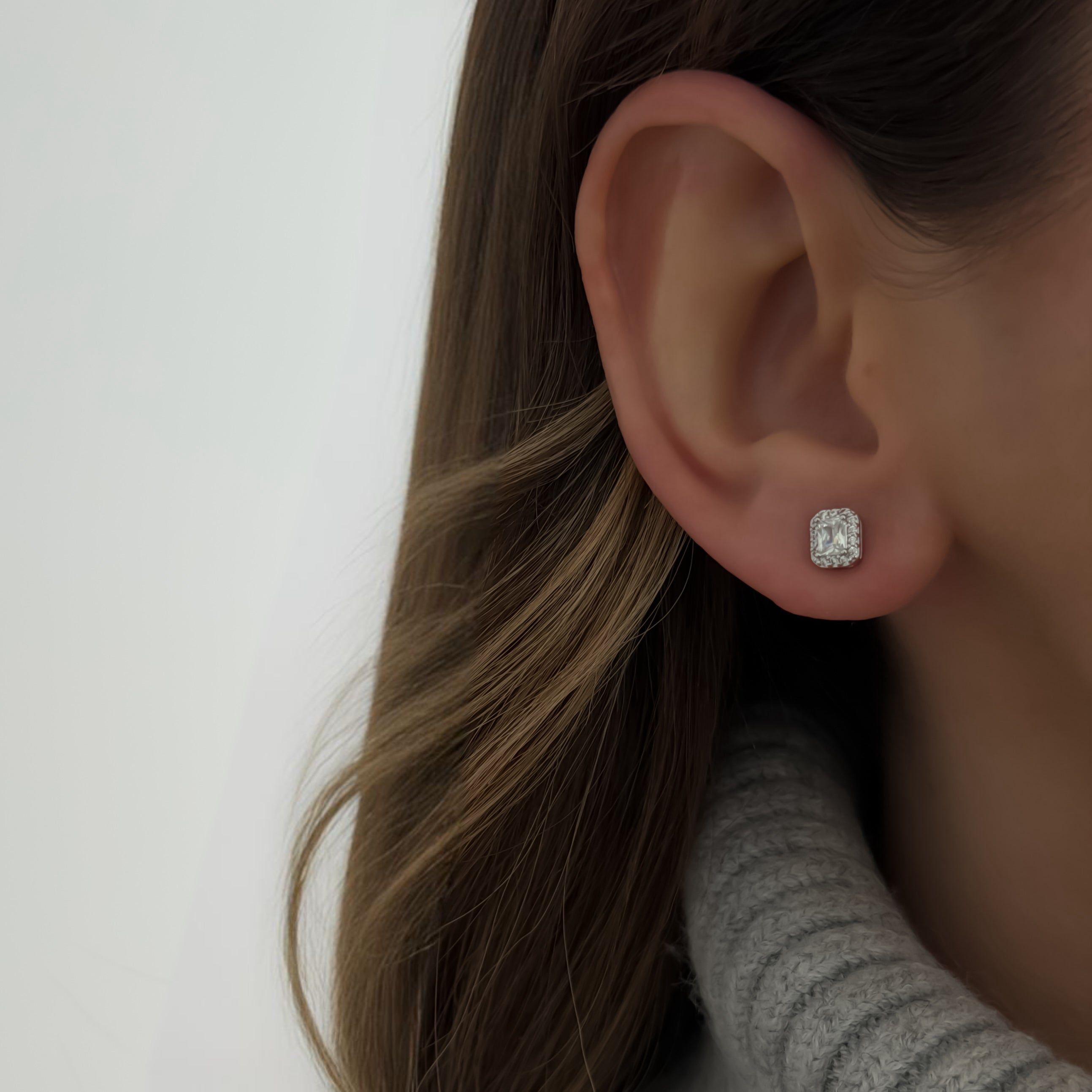 Charlotte Studs [Silver]