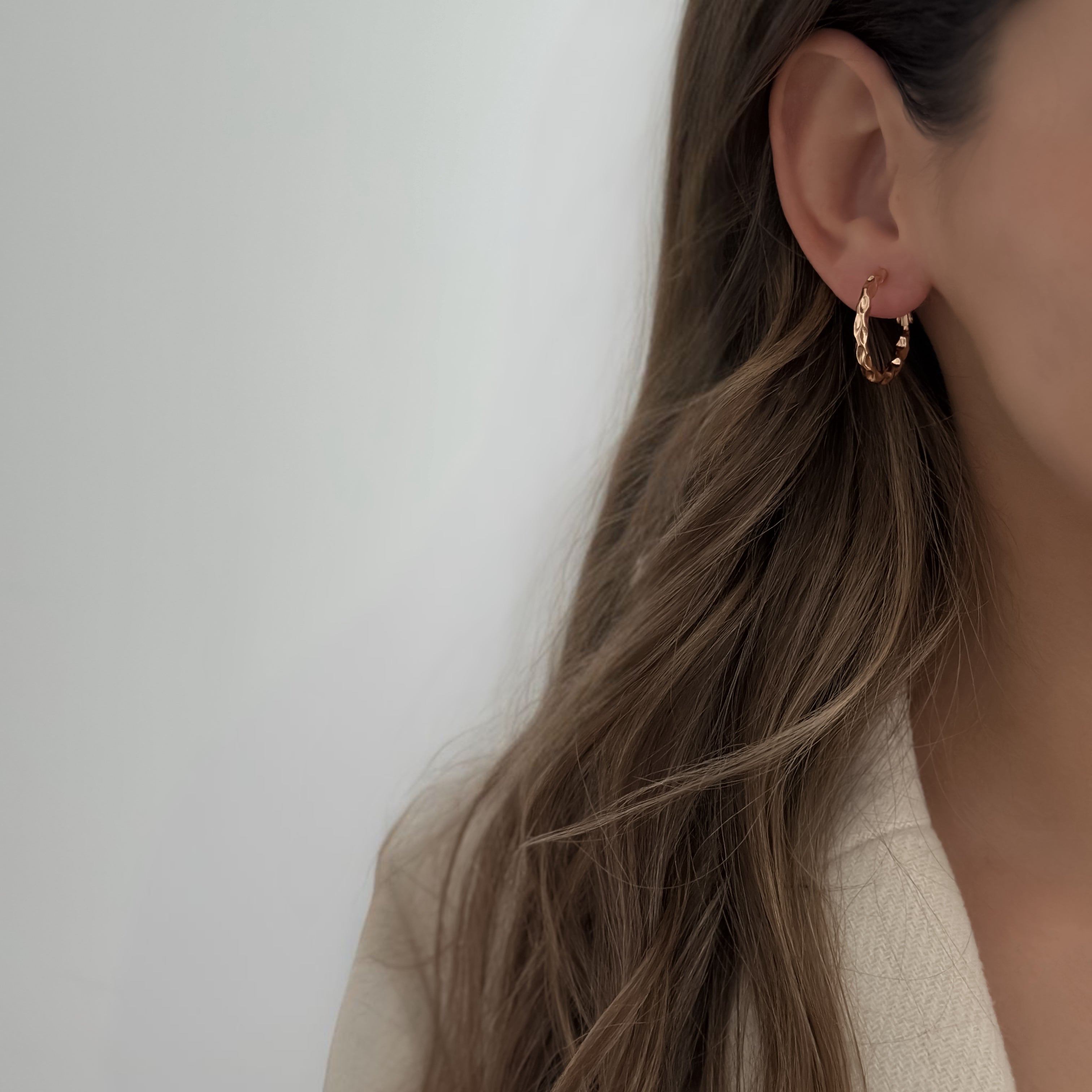 Isabella Hoops