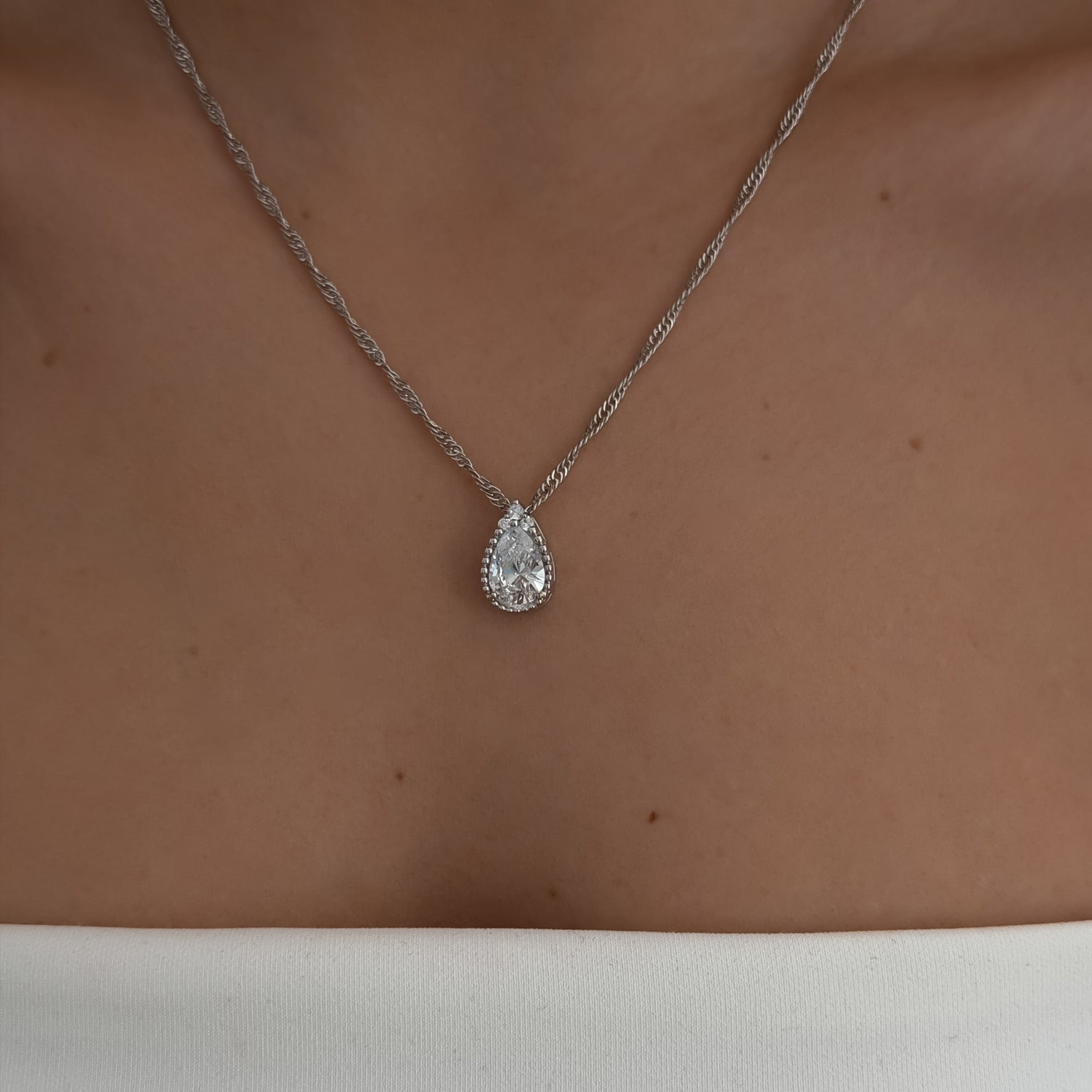 Crystal Tear Necklace [Silver]