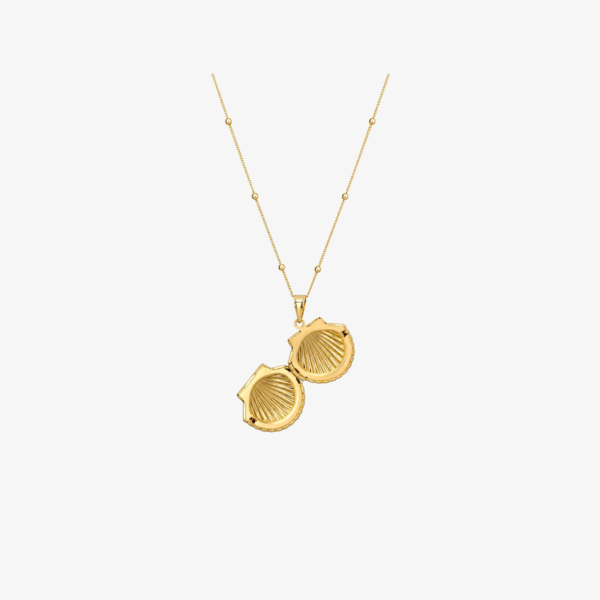 Shell Locket Nacklace