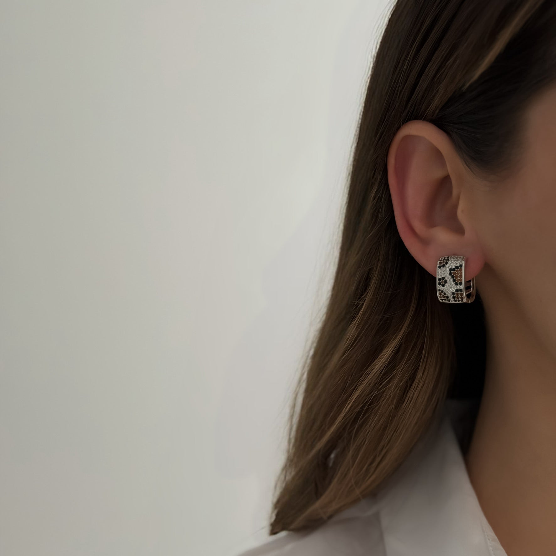 Chic Leopard Earrings [Silver]