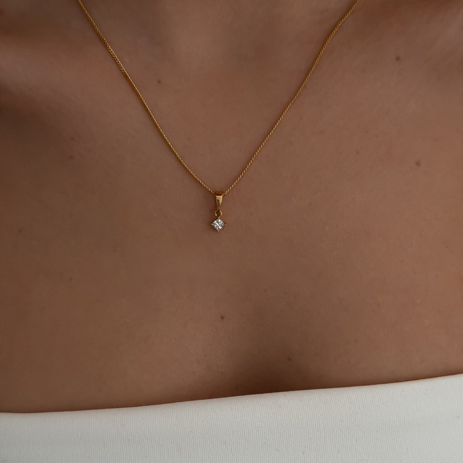 Tiny Sparkle Necklace