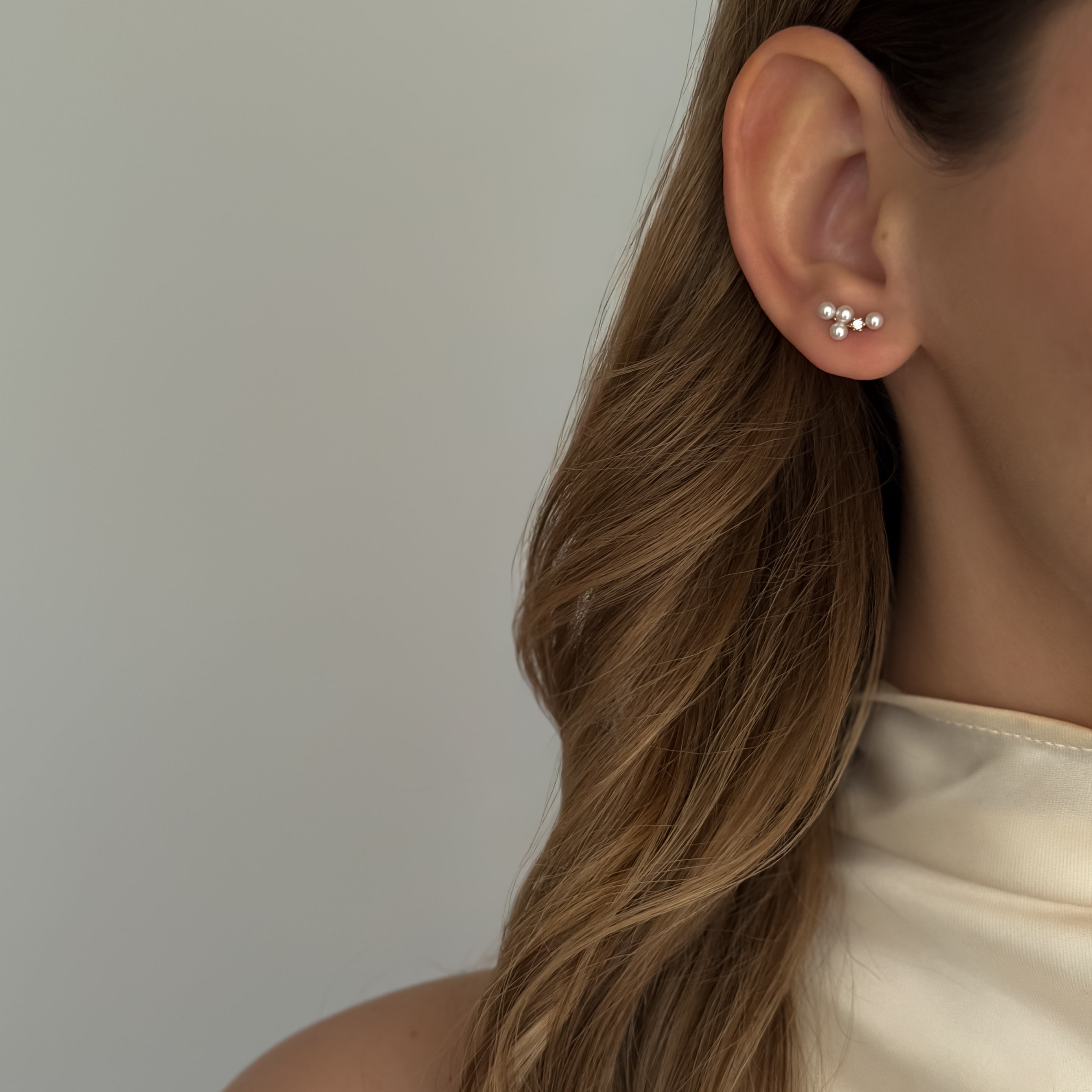 Pearl Arc Studs