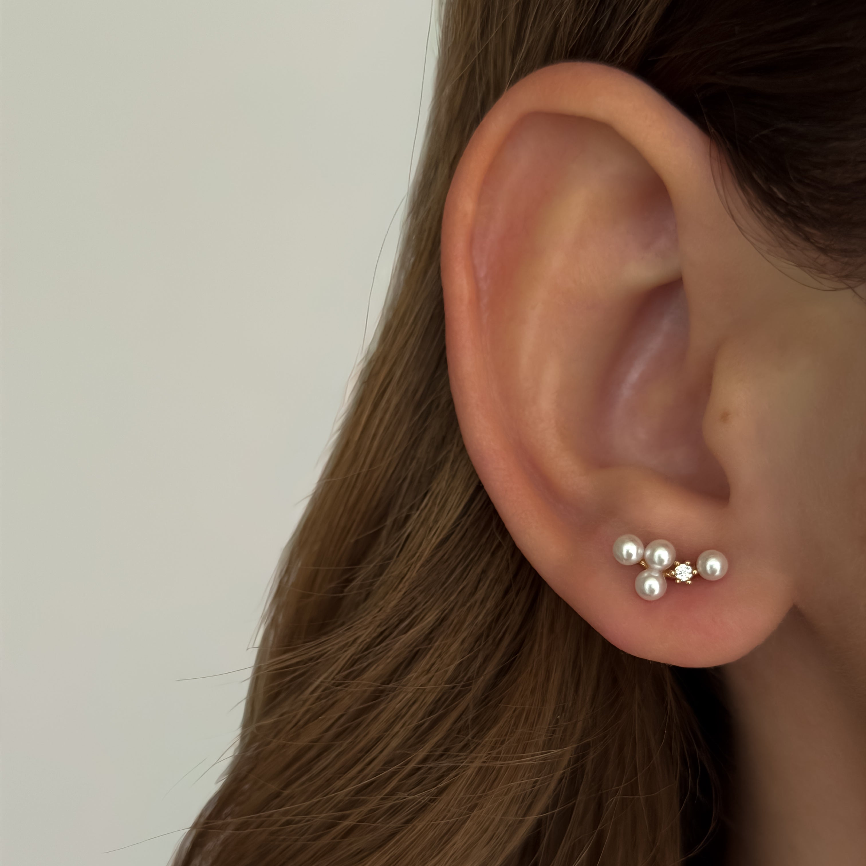 Pearl Arc Studs