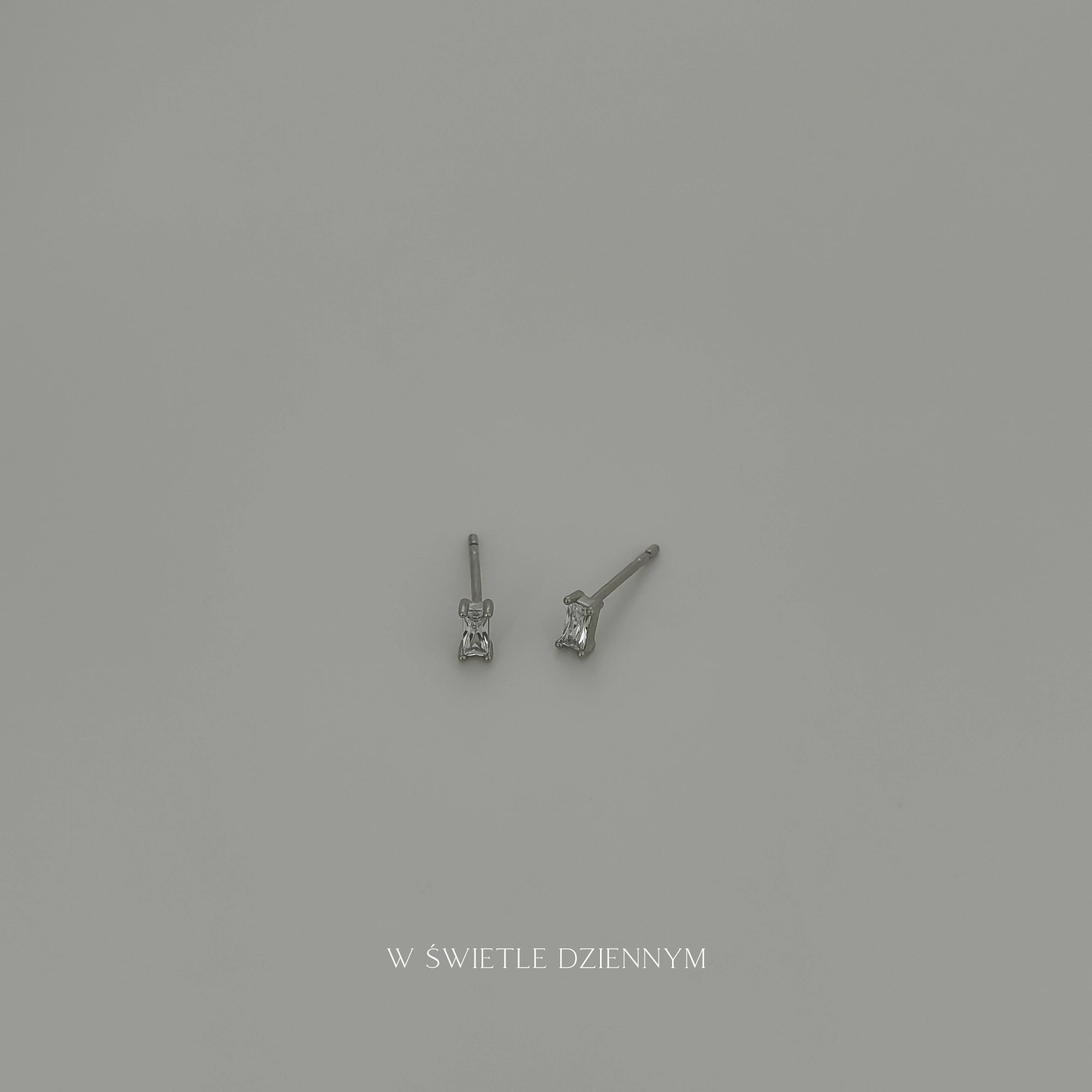 Carre Studs [Silver] (szt)