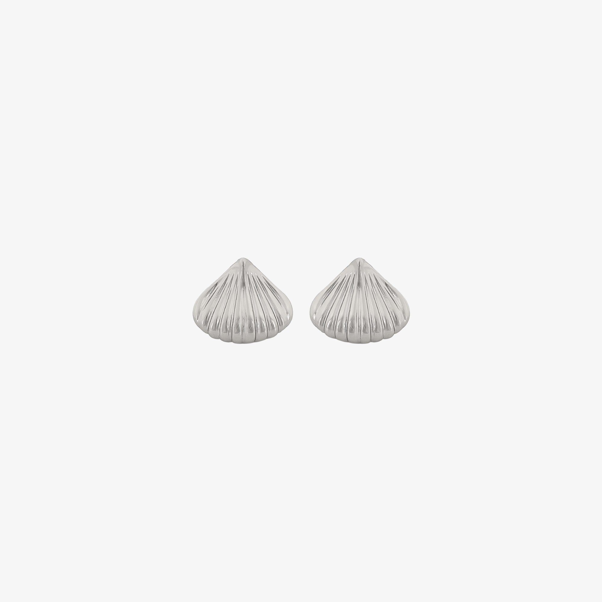 Shell Studs [Silver]