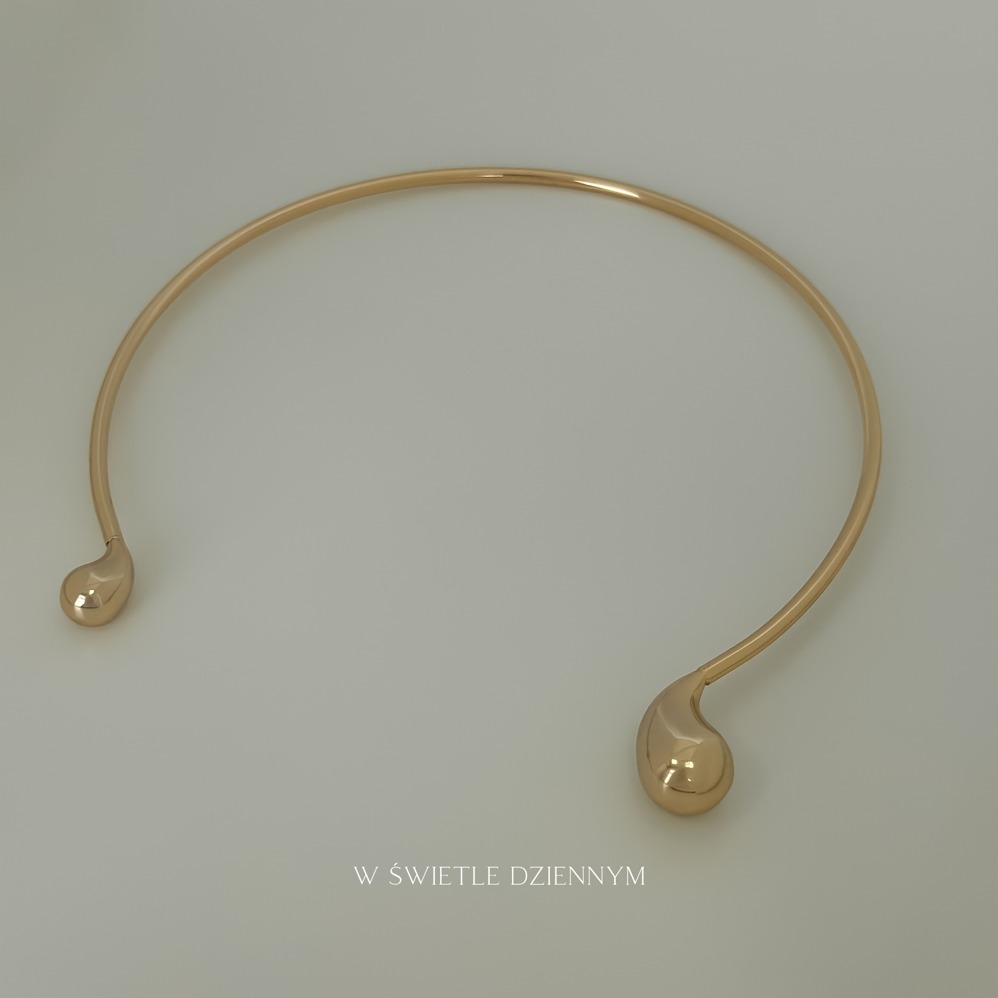 Teardrop Collar