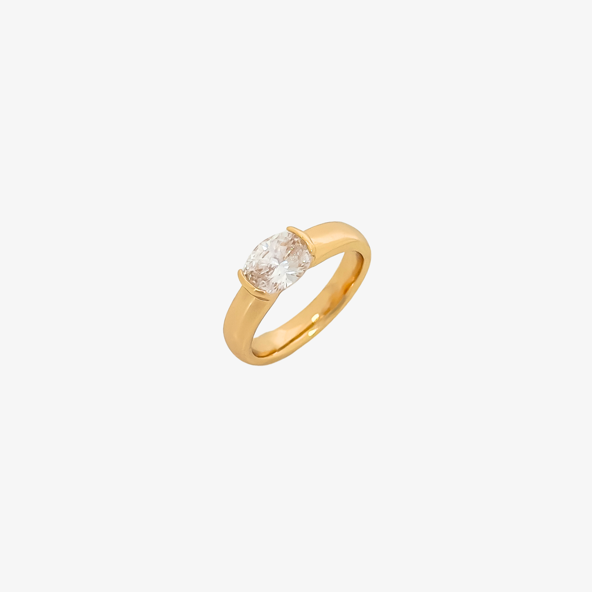 Mia Diamond Ring